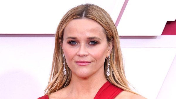 Reese Witherspoon Seemingly Posts Legally Blonde Alternate Ending Photos