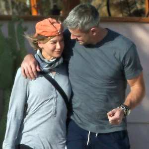 Renee Zellweger Already Moving Things Into Ant Anstead House