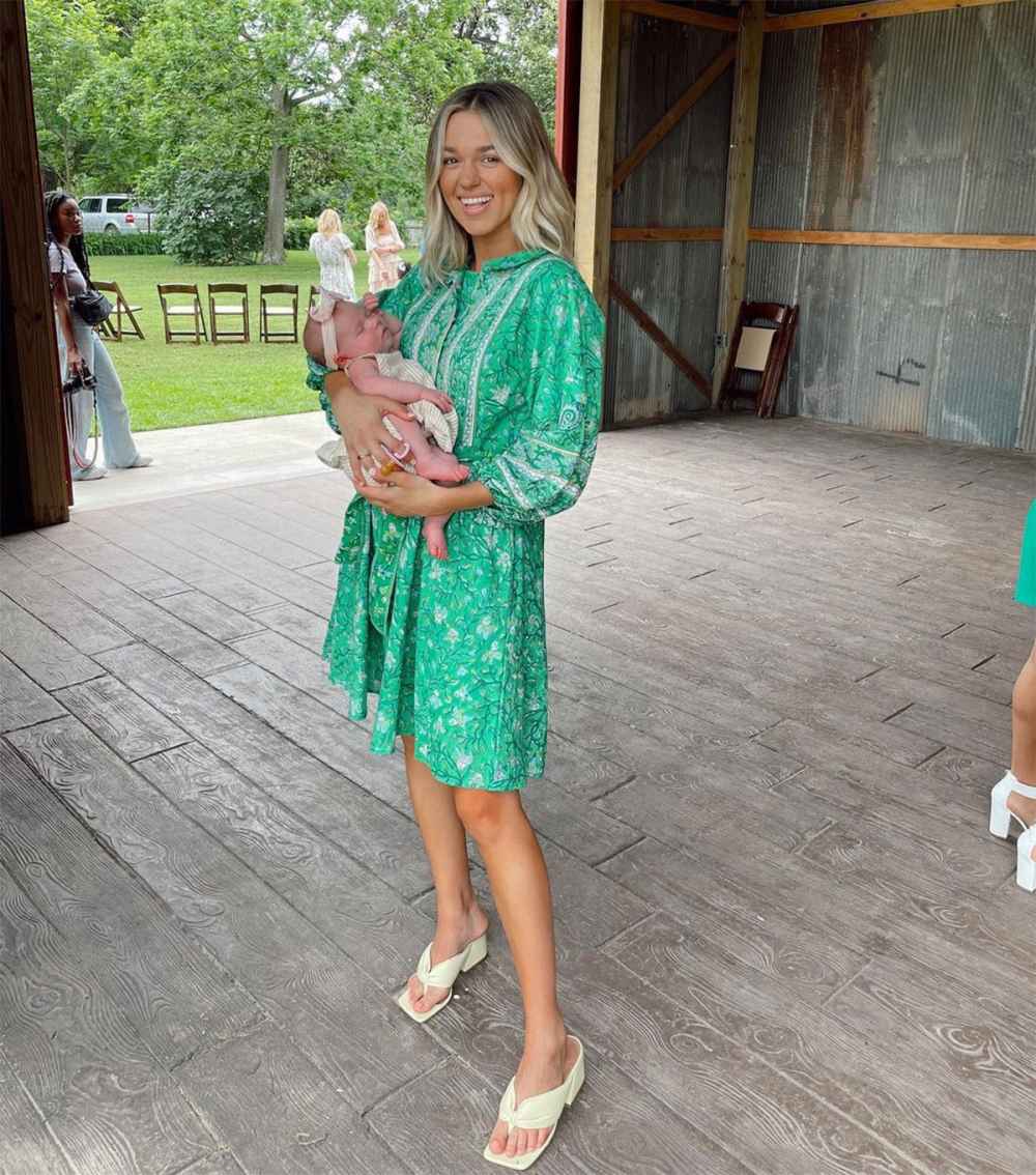 Sadie Robertson Shares Scary Birth Story Reveals Daughter Honey Got Stuck