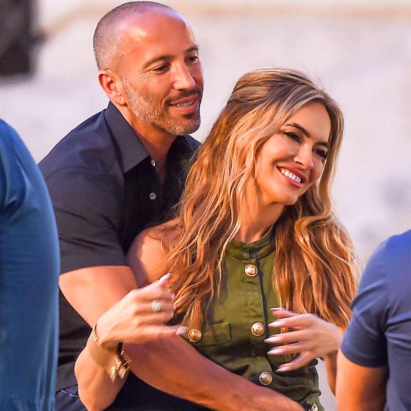 Selling Sunset's Chrishell Stause and Jason Oppenheim Makeout in Italy: Photos