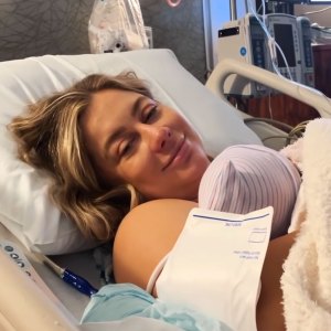 Shawn Johnson East Gives 1st Look at 1-Week-Old Son in Birth Video 6