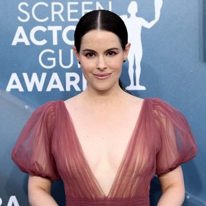 Snot Bubbles Emily Hampshire Recalls Crying Hard Her Worst Date Ever