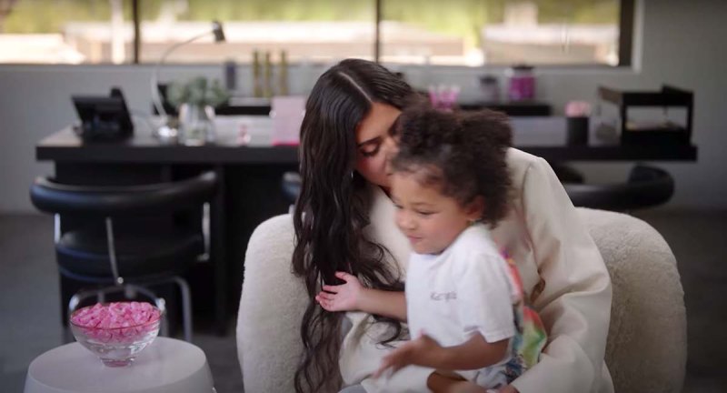 So Mischievous Kylie Jenners Daughter Stormi Hilariously Steals Candy