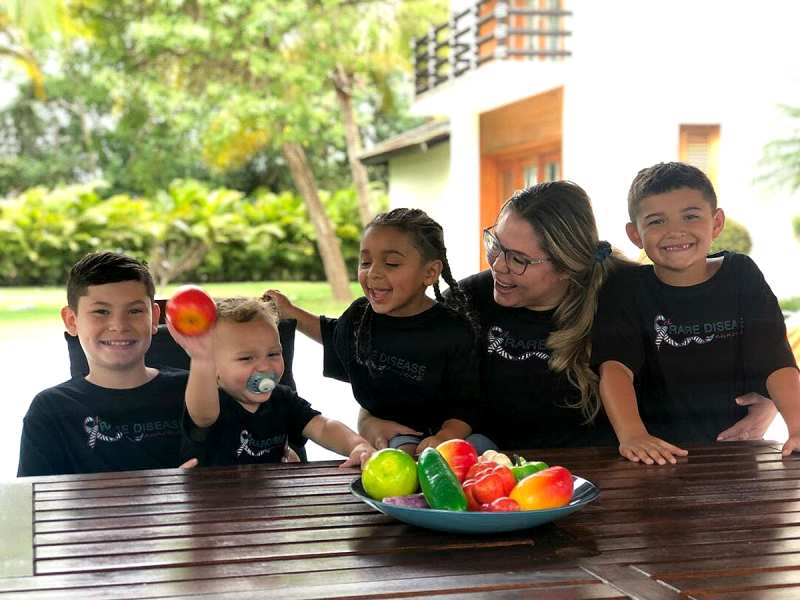 Fun With Fruit Teen Mom 2 Kailyn Lowry Takes Dominican Republic Vacation With 4 Sons