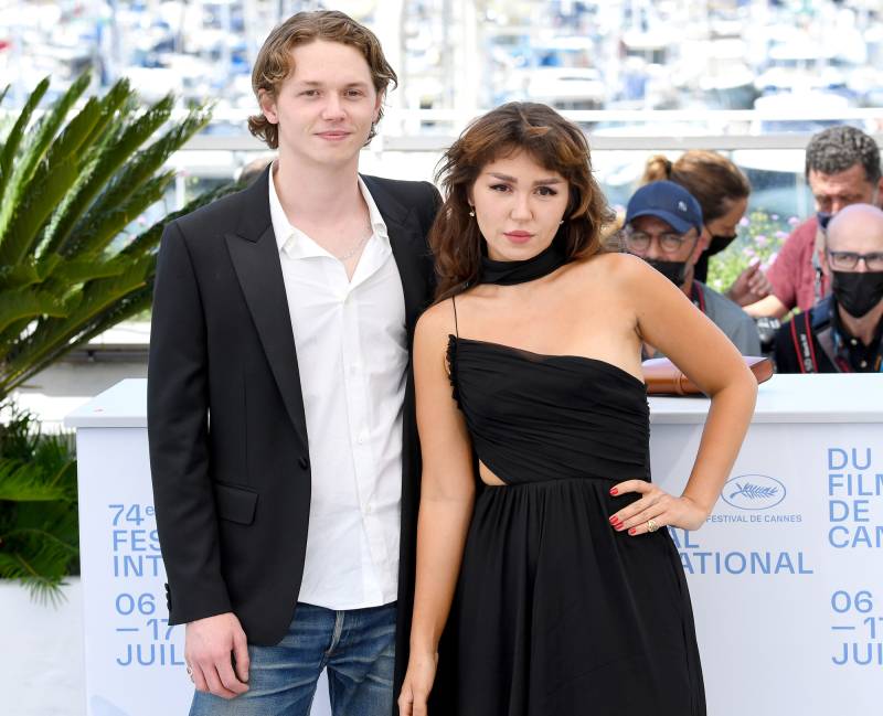 A Family That Works Together Val Kilmer Children Attend Cannes Festival Promote Val Documentary
