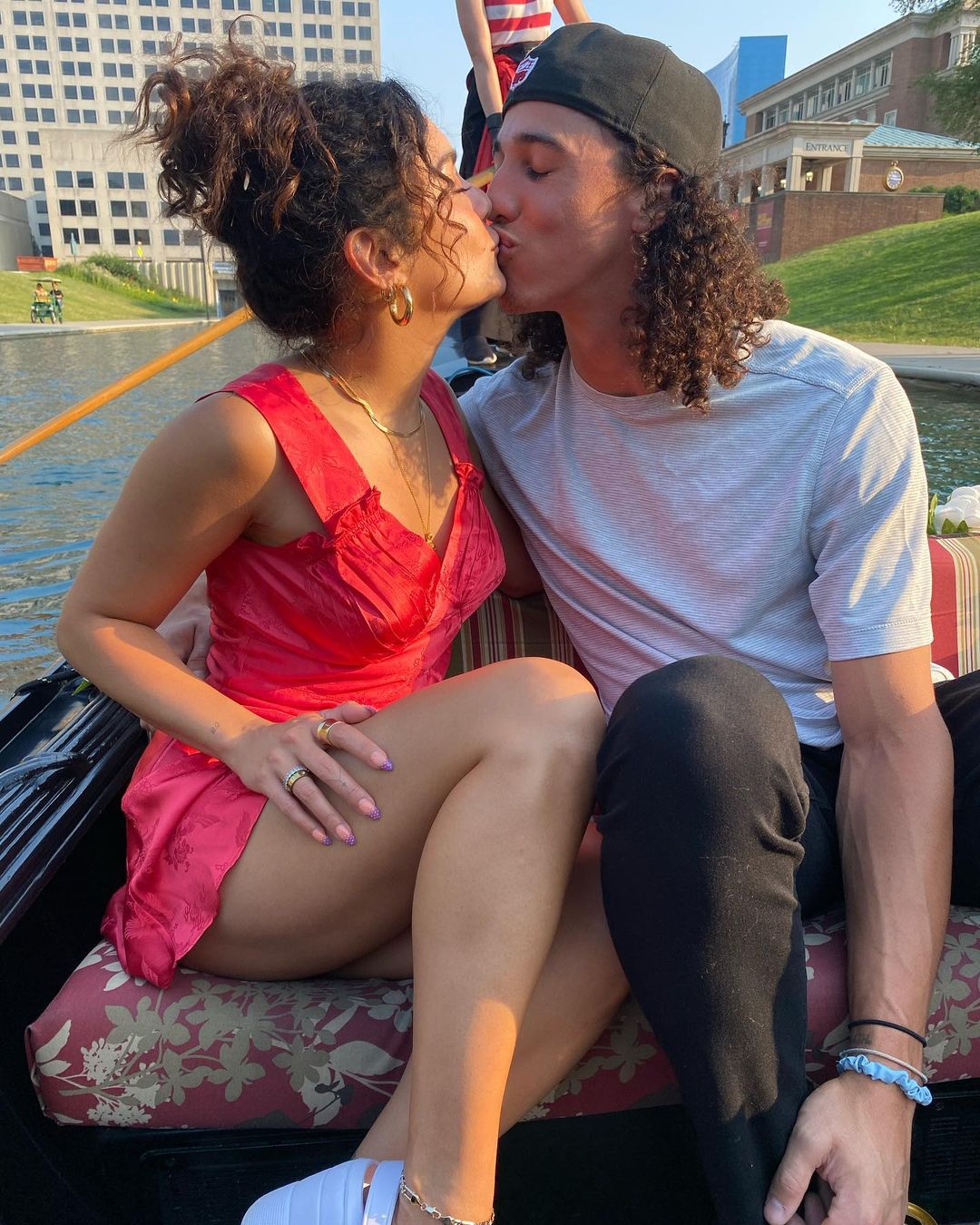 Vanessa Hudgesn Kisses Boyfriend Cole Tucker