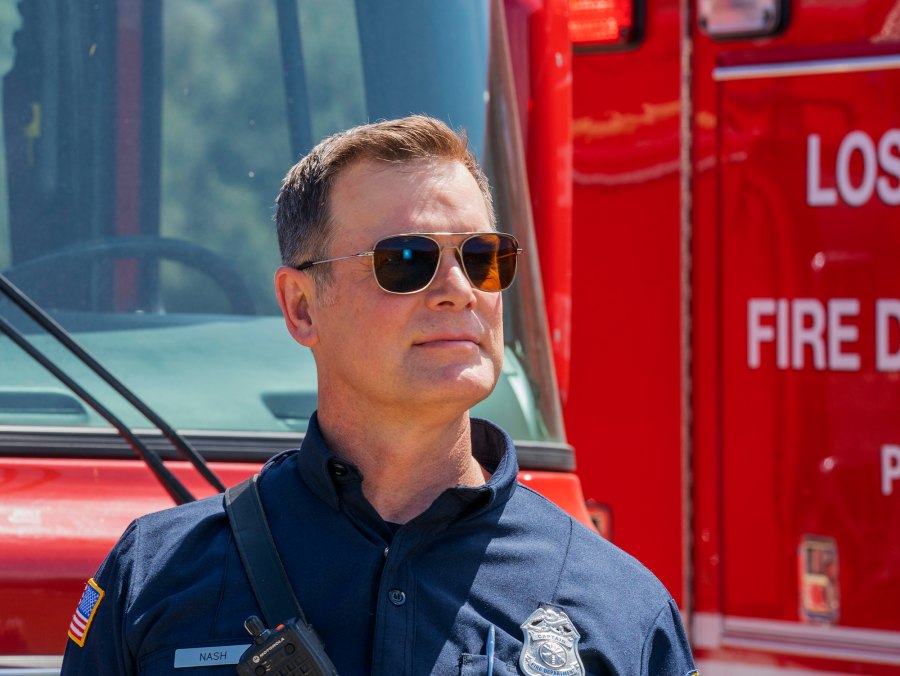 911 Cast Salaries Peter Krause