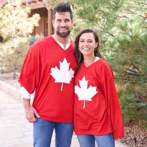 Bachelorette Katie Thurston Leaves Canada Reveals the Next Time See Fiance Blake Moynes