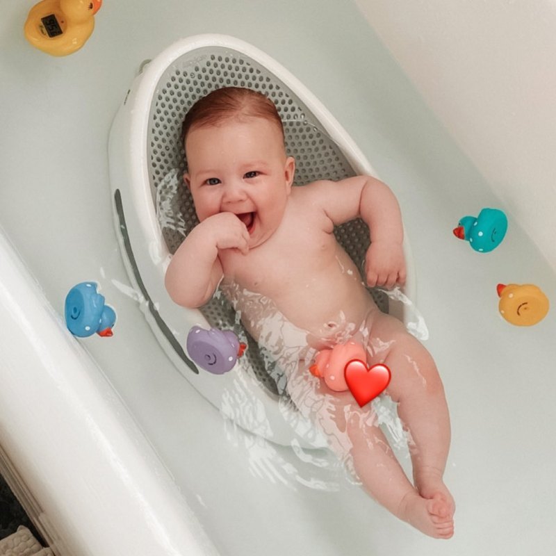 Bath Baby! Stassi Schroeder and Beau Clark's Daughter Hartford's Photos