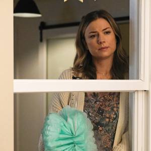 Emily Vancamp Exits The Resident Matt Czuchry