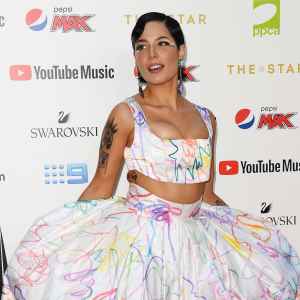 Halsey Treated Like a Teen Mom Throughout Pregnancy Bump