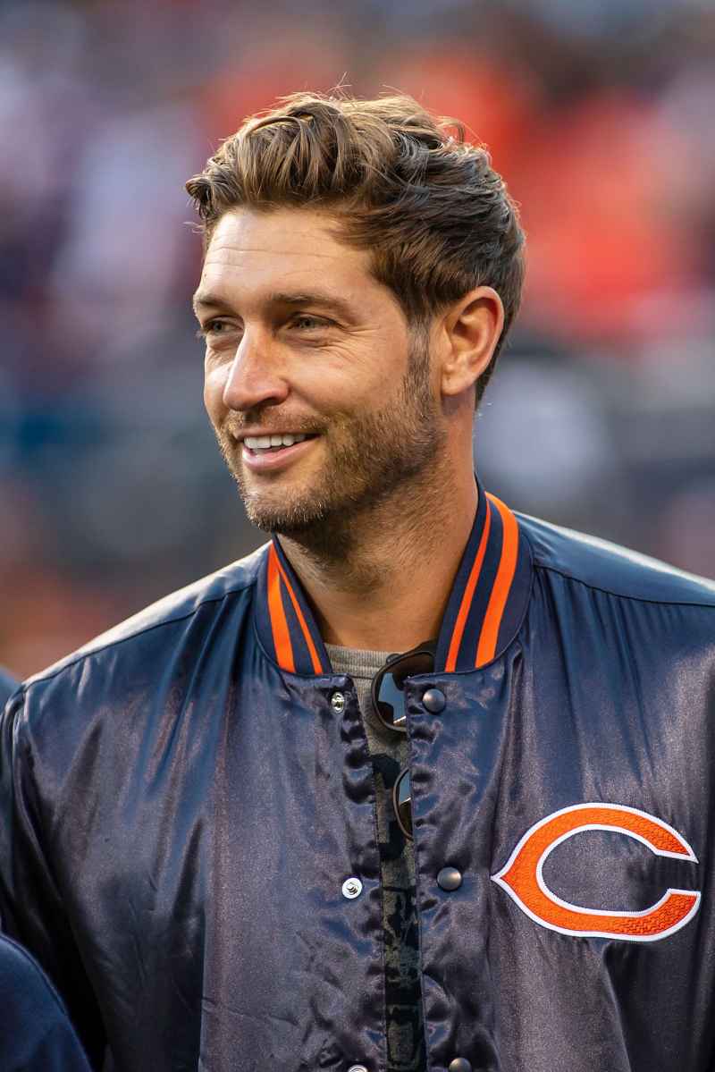 Jay Cutler Claims He Was Dropped From Uber Eats Ad Chicago Bears Jacket