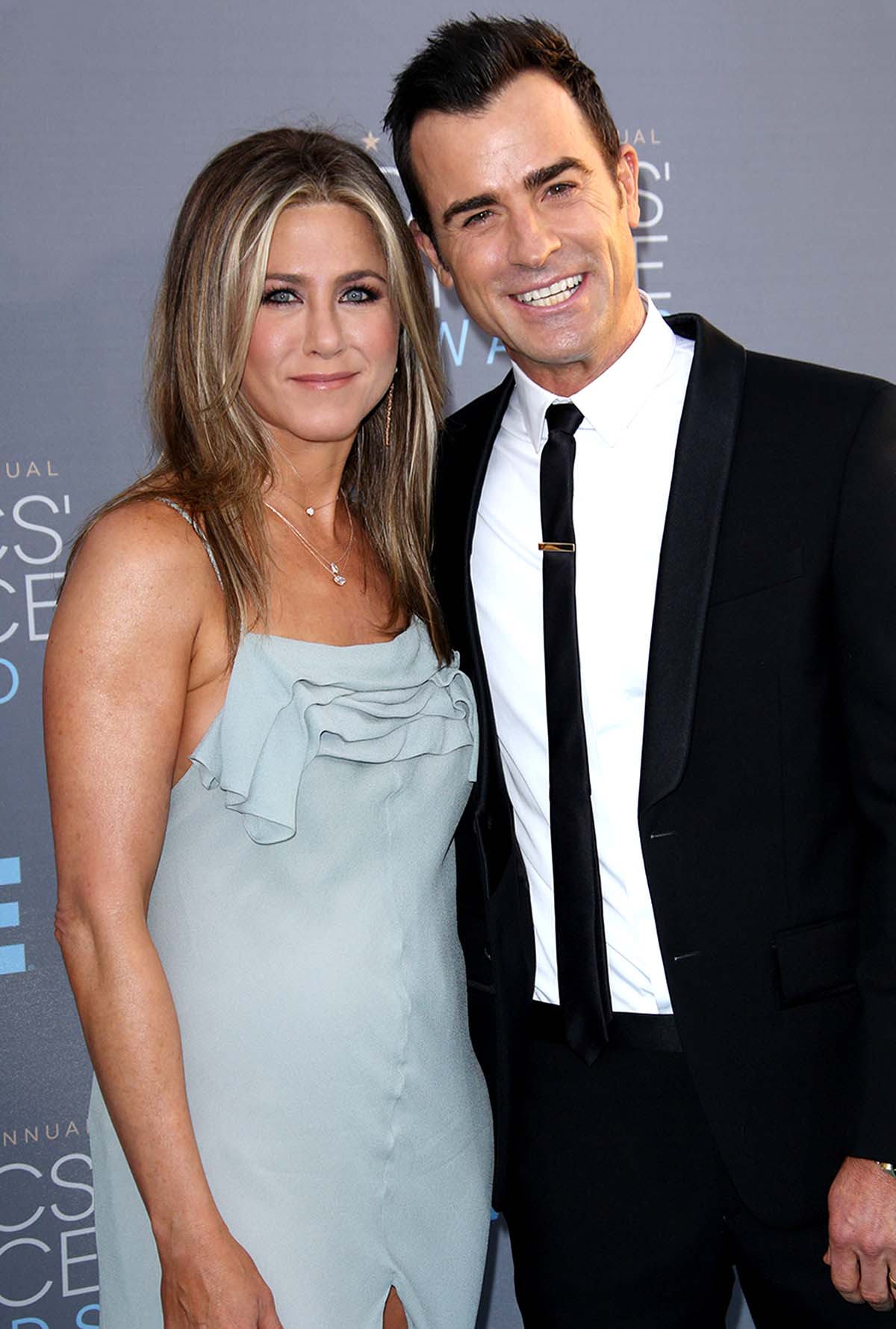Jennifer Aniston Gushes Over Ex Justin Theroux His 50th Birthday