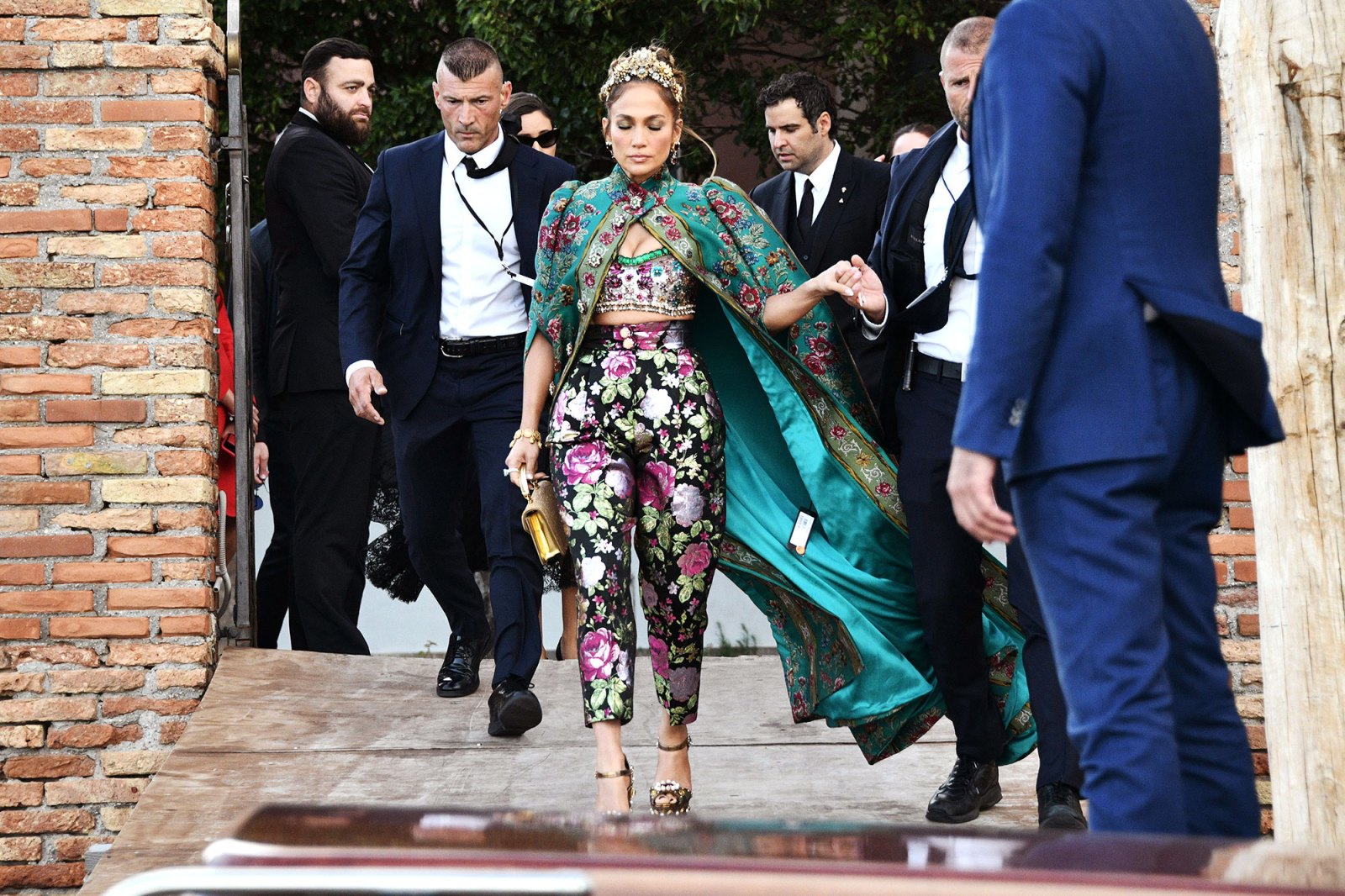 Jennifer Lopez Has Wardrobe Malfunction at Dolce & Gabbana
