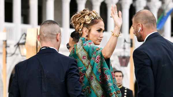 Jennifer Lopez Regal Vision at the Dolce Gabbana Show Wardrobe Malfunction