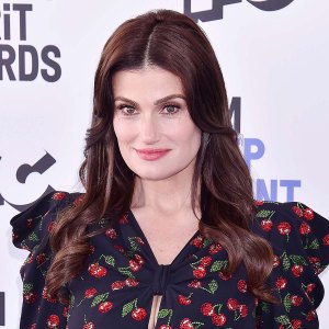 Nancys Back Idina Menzel Says Filming Disenchanted Was Fairy Tale