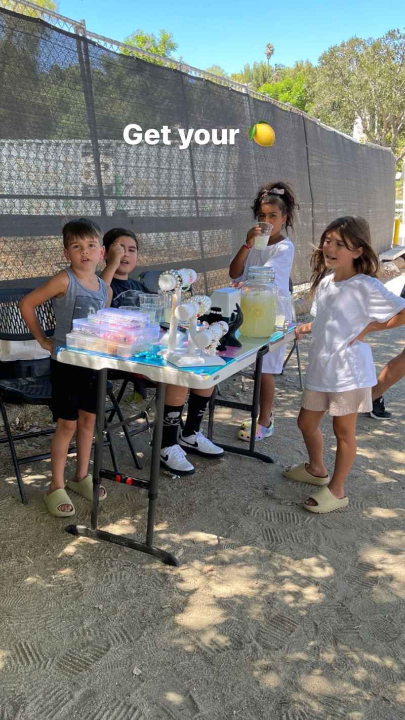 Penelope and North Are Mini Entrepreneurs With Lemonade Bracelet Stand In Business