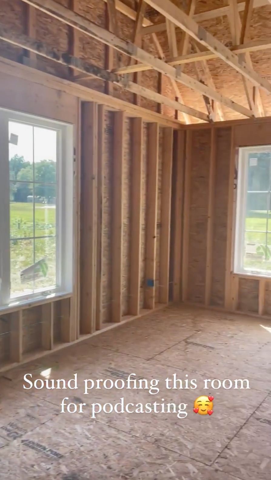 Podcasting Room Inside Teen Mom 2's Kailyn Lowry's Home Build