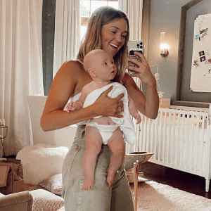 Sadie Robertson Defends Posting Photo of Postpartum Body