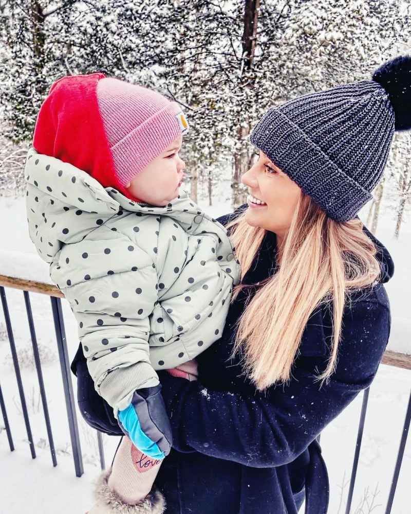 Shawn Johnson and Andrew East's Family Album With Kids Snow Cute