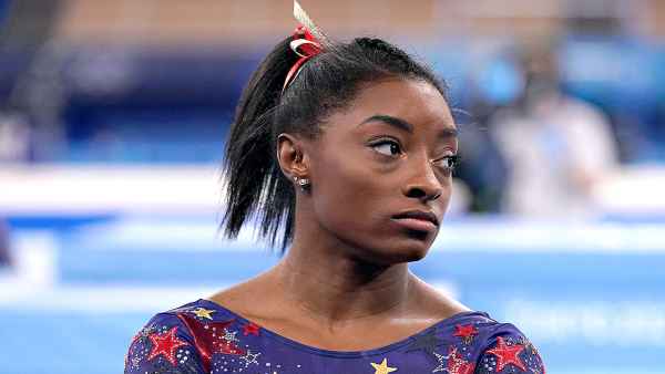 Simone Biles Withdraws From Floor Final as She Battles the Twisties
