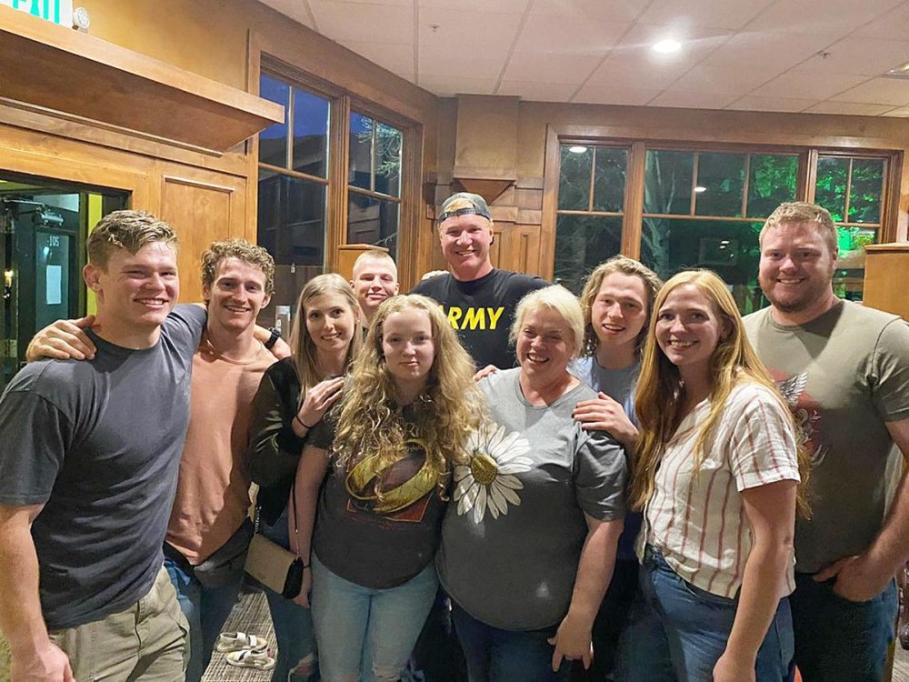 Sister Wives Janelle Brown Reunites With Family Utah