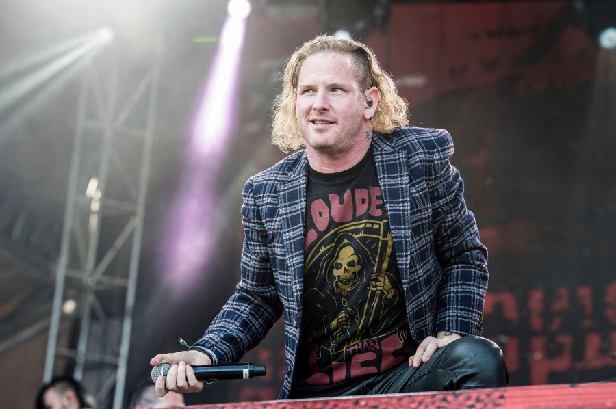Slipknot's Corey Taylor Is 'Very, Very Sick' After Positive COVID Test