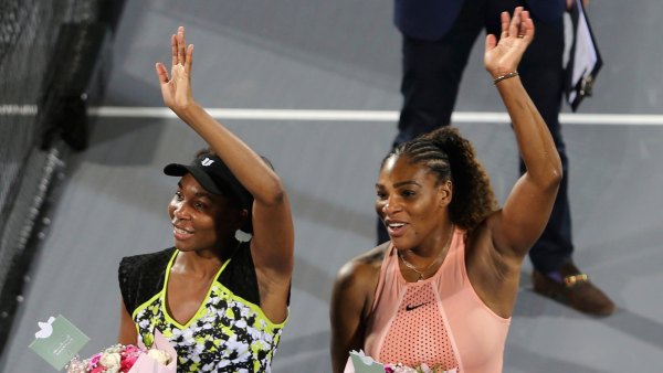 Venus Williams Withdraws From U.S. Open Hours After Sister Serena