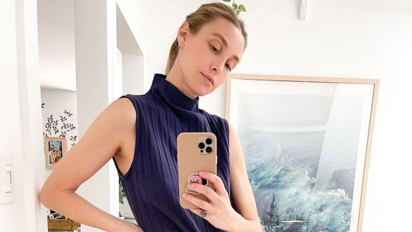 Whitney-Port-Turtleneck-001