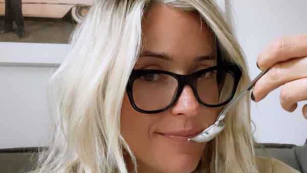 kristin-cavallari-oversized-glasses