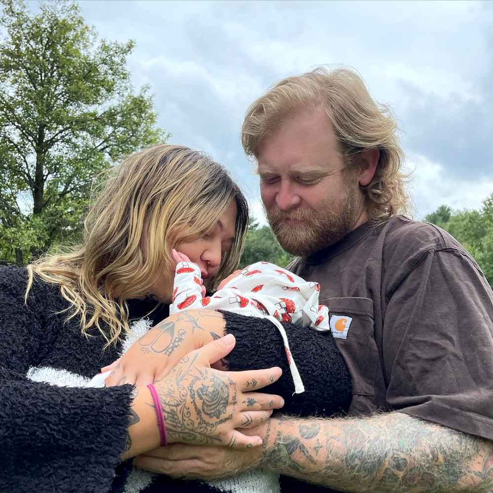 Baby Lucky! Elle King Welcomes First Child After Two Miscarriages