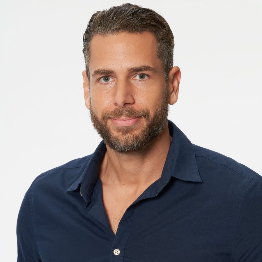 Bachelorette Cast Pics Casey