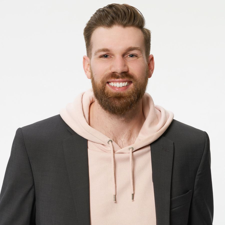 Bachelorette Cast Pics Chris G