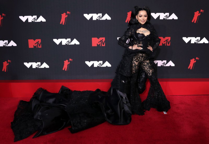 Bella Porch Red Carpet MTV 2021 VMAs