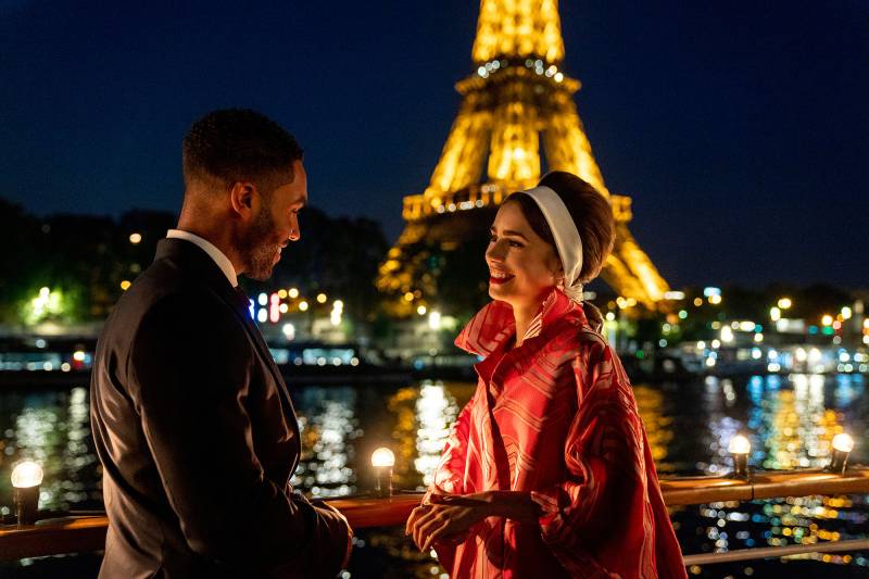 Bonjour! See the First Glimpse of 'Emily in Paris' Season 2