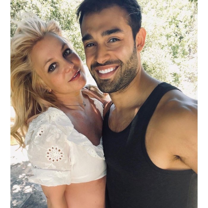 La planificación de la boda de Britney Spears Sam Asghari es un escape divertido del drama de la corte