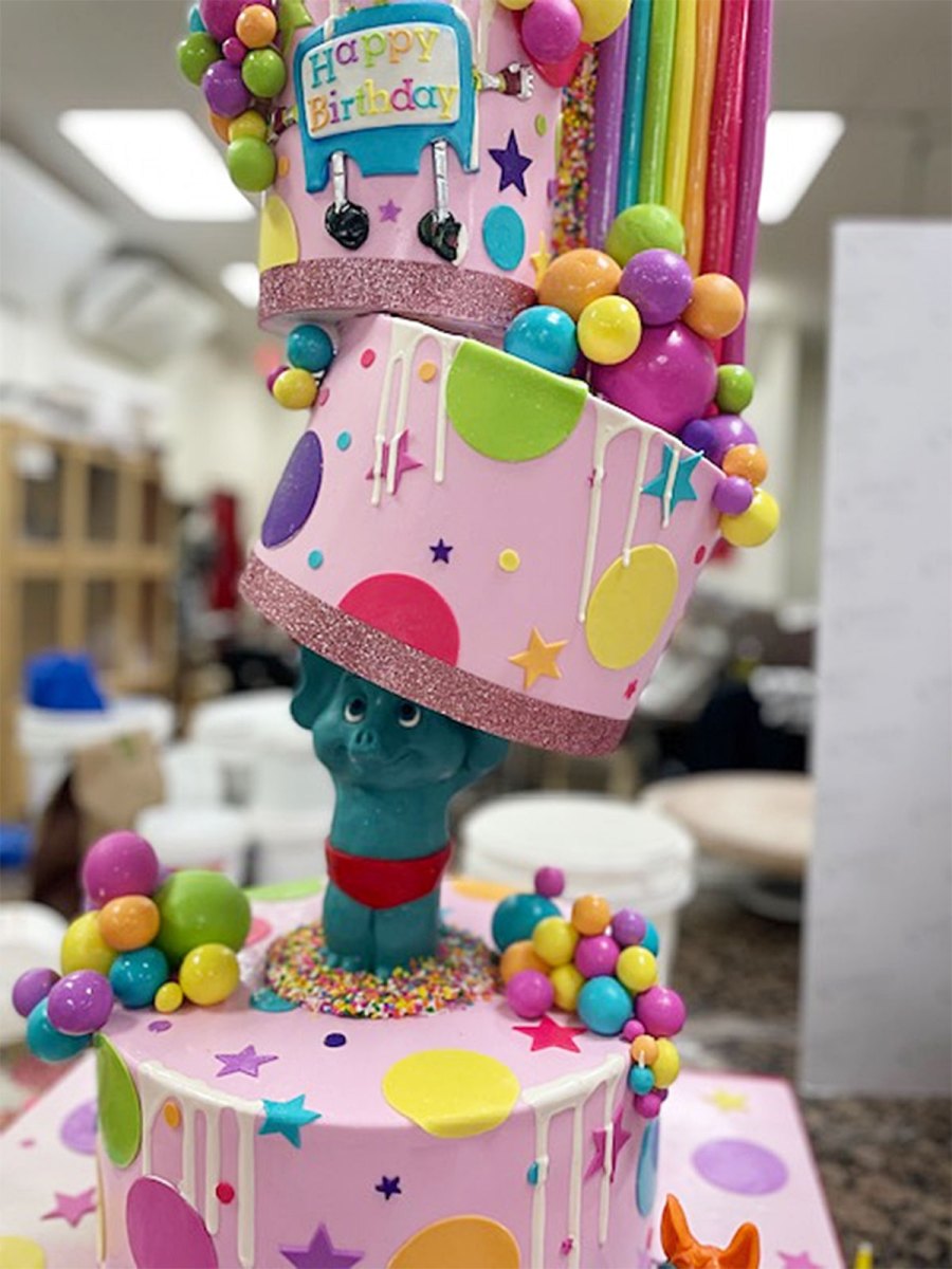 Buddy Valastro Describes Working With Gigi Hadid Daughter Khai 1st Birthday Cake