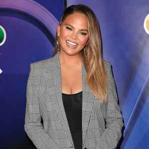 Chrissy Teigen Marks 50 Days Sober With Candid Message: ‘It No Longer Serves Me In Any Way’