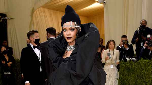Feature Rihanna Most Extravagant Celebrity Bling From the 2021 Met Gala 2