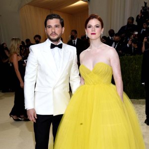 Game of Thrones Kit Harrington Rose Leslie Make Perfect Pair Met Gala 2021 Photos