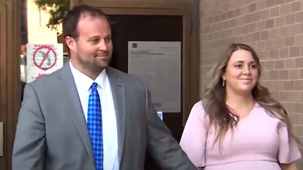Josh Anna Duggar Share Smiles After Failing Dismiss Child Porn Case