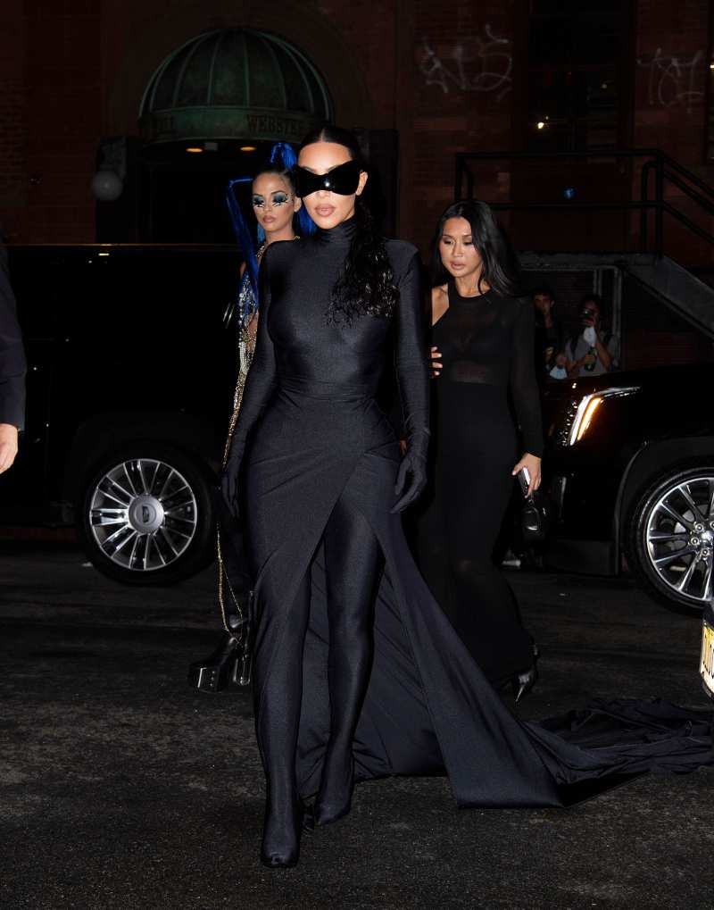 Kim K Ditches Head Mask Met Afterparty After Internet Has Field Day Met Gala 2021