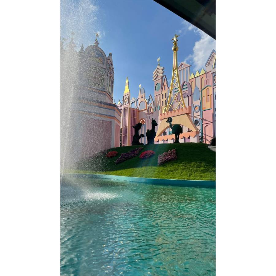 Kourtney Kardashian and Travis Barker Take Romantic Trip to Disneyland Paris 6