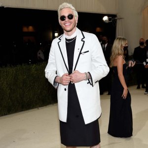 MET GALA 2021 Skirt Alert Pete Davidson Makes Met Gala Debut Thom Browne Dress
