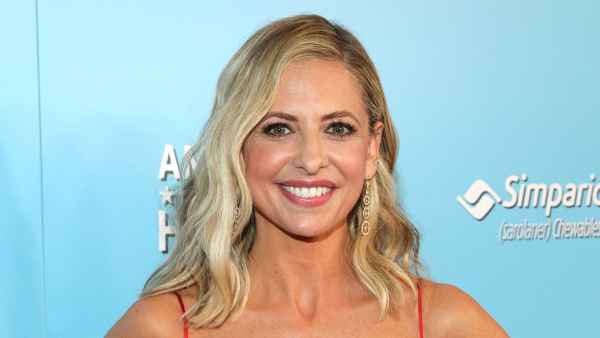 Moms Reflect on Postpartum in Life After Birth Sarah Michelle Gellar