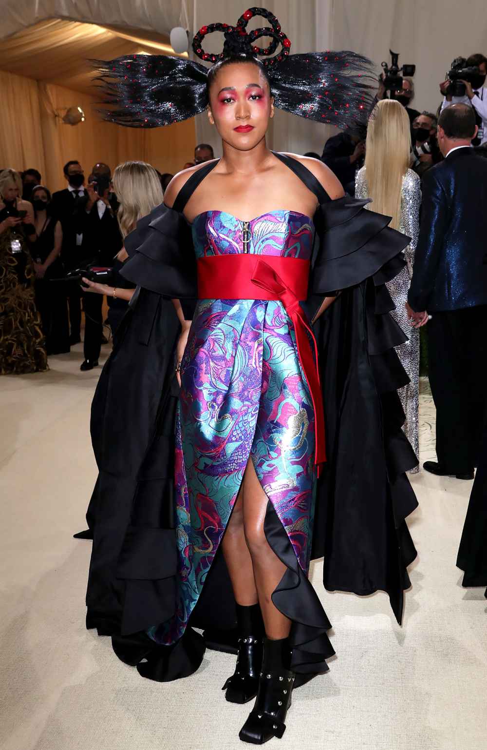 Met Gala 2021 Naomi Osaka Arrives at the Met Gala — and Her Look Has Us Speechless
