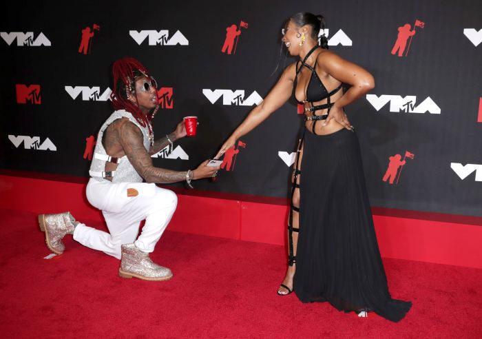 Nick Cannon Claims He Didn't Propose to Ashanti at the 2021 VMAs 4