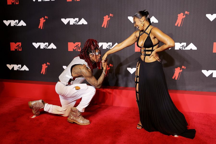 Nick Cannon Jokingly Proposes Ashanti 2021 VMAs