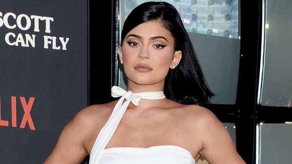 Pregnant Kylie Jenner Is Taking Motherhood ‘1 Day at a Time’: It’s a ‘Balancing Act'