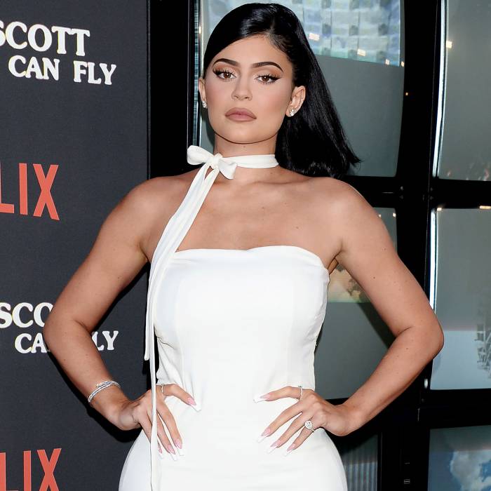 Pregnant Kylie Jenner Is Taking Motherhood ‘1 Day at a Time’: It’s a ‘Balancing Act'